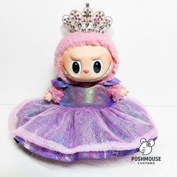 Labubu Wicked for Good Glinda Sparkle Dress with Rhinestone Crown Outfit - Picture 2 of 7